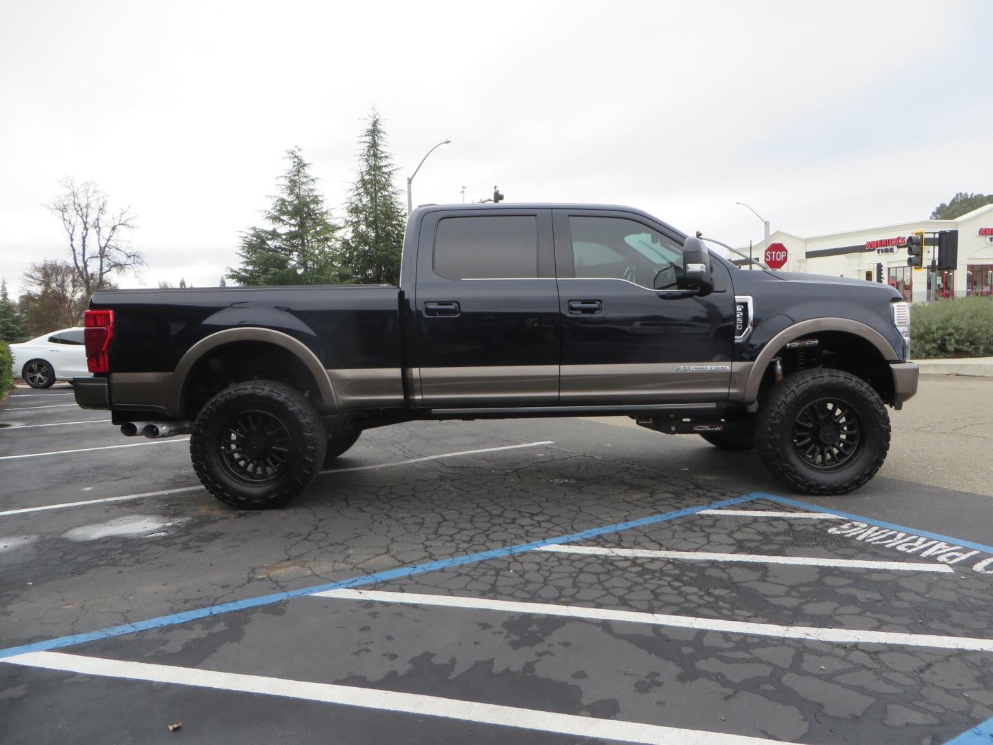 2021 BLUE /BROWN Ford F-250 SD King Ranch Pickup 4D 6 3/4 ft (1FT8W2BT5ME) with an V8, Turbo Diesel, 6.7 Liter engine, Automatic, 10-Spd transmission, located at 2630 Grass Valley Highway, Auburn, CA, 95603, (530) 508-5100, 38.937893, -121.095482 - Beautiful King Ranch sitting on a Carli Pintop suspension system, 37" Nitto Recon Grappler tires, XD wheels, Retrax bedcover, window tint, and a Factory Warn Winch. - Photo#3